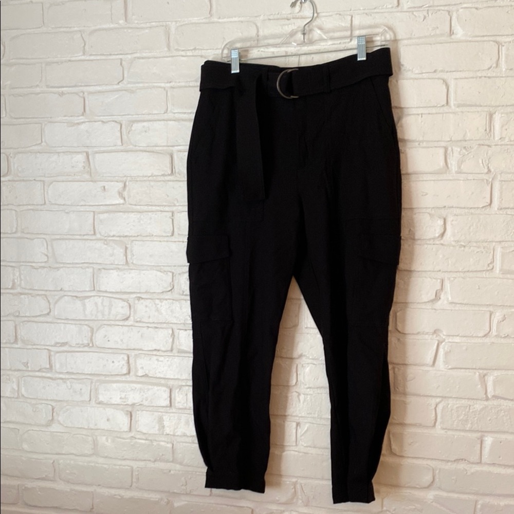 Banana Republic Women’s Belted Black Cargo Pants - 12